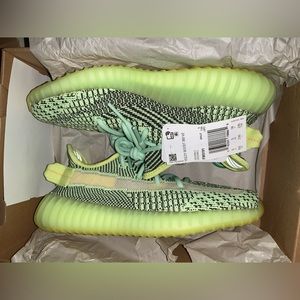Yeezy Boost 350 V2